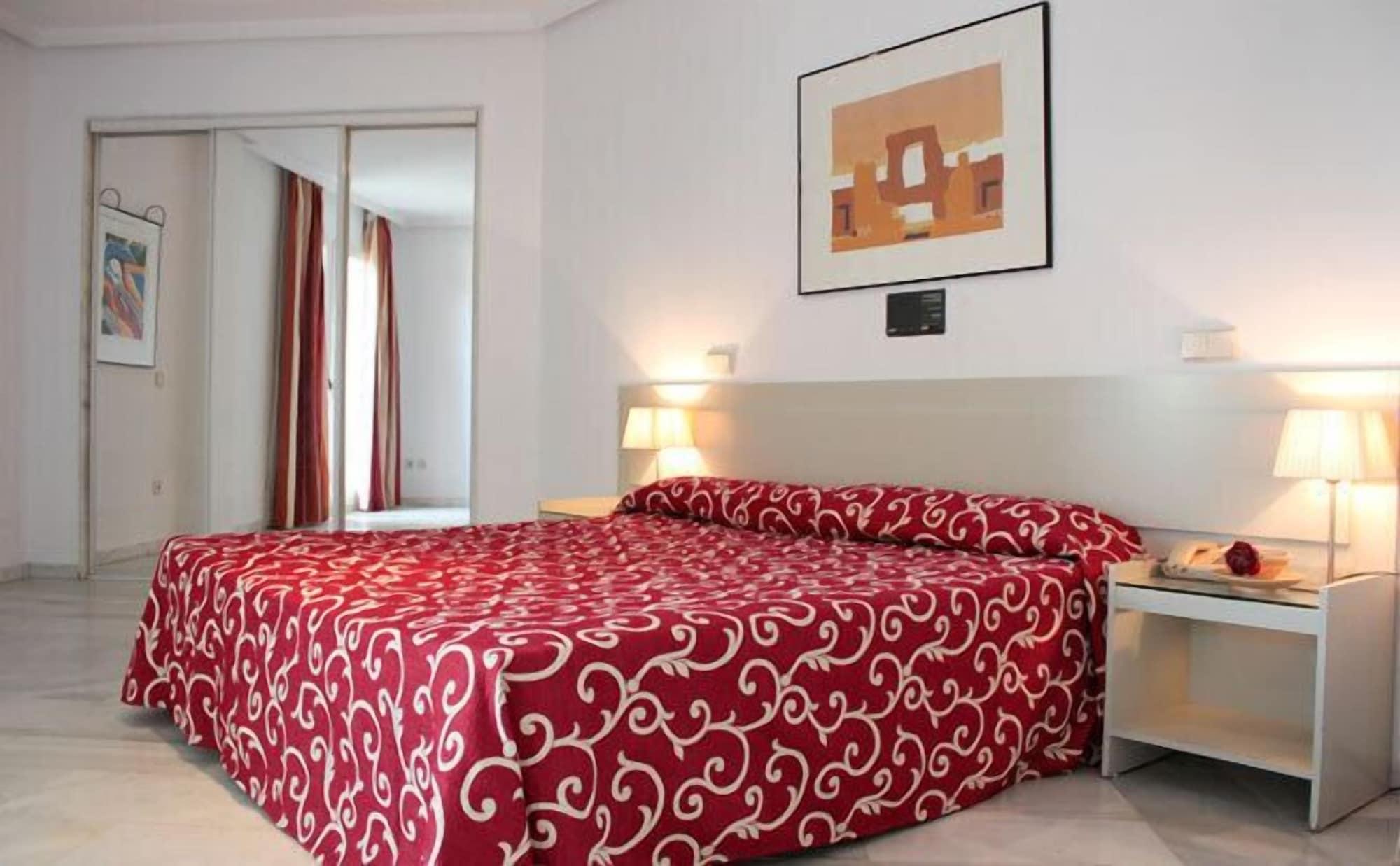 Hospedium Hotel Apartamentos Simon Verde Майрена-дель-Альхарафе Экстерьер фото