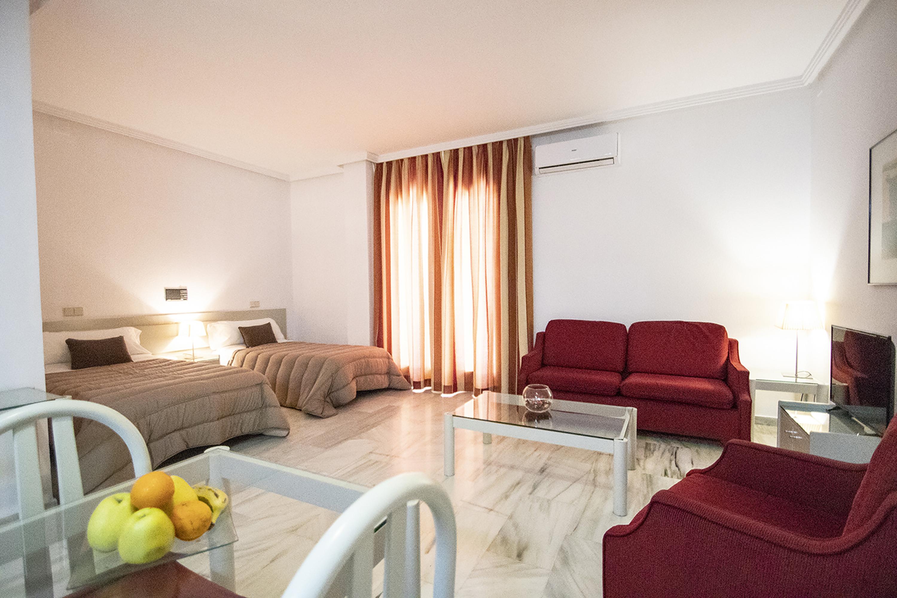 Hospedium Hotel Apartamentos Simon Verde Майрена-дель-Альхарафе Экстерьер фото